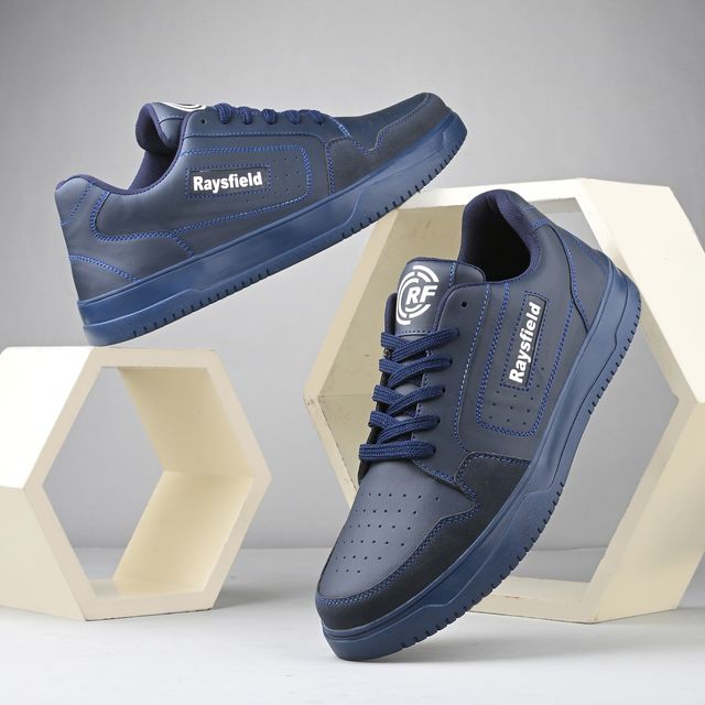 Casual shoes.