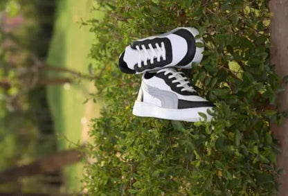 Casual shoes.