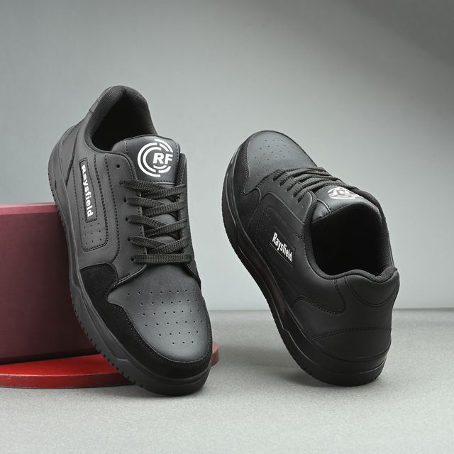 Casual shoes.